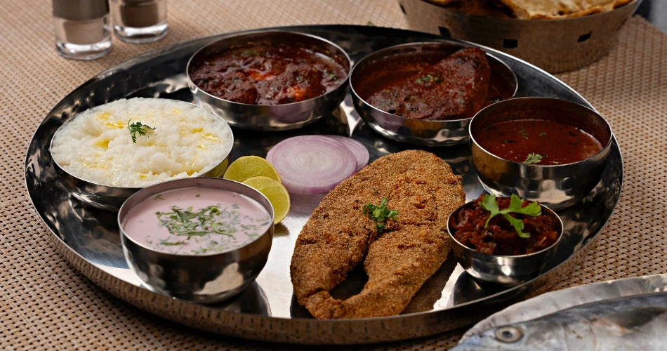 Thali Makanan Laut Terbaik di Mumbai Yang Anda Perlu Cuba