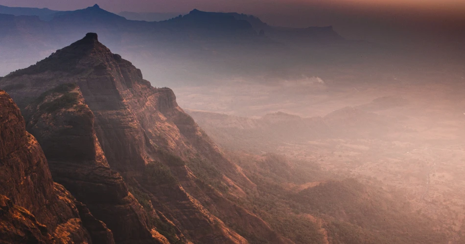 Tempat Trekking Malam Sekitar Mumbai untuk Pencinta Pengembaraan